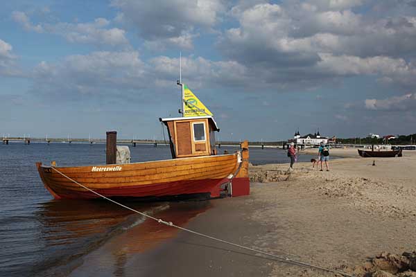 Fischerboot an der Ostseeküste von Ahlbeck