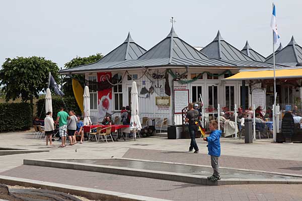 Ahlbeck - Fischimbiss an der Strandpromenade