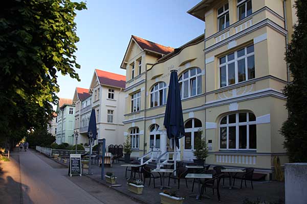 Ahlbeck - Villen an der Strandpromenade