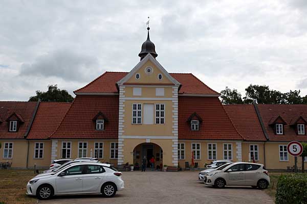 Adliges Fr&auml;uleinstift