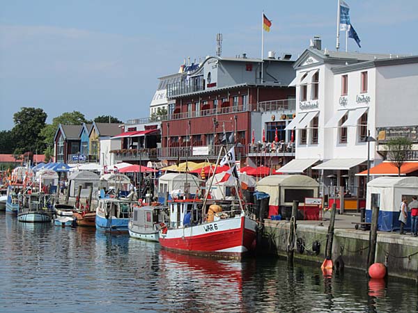 Fischkutter am Alten Strom Warnemünde