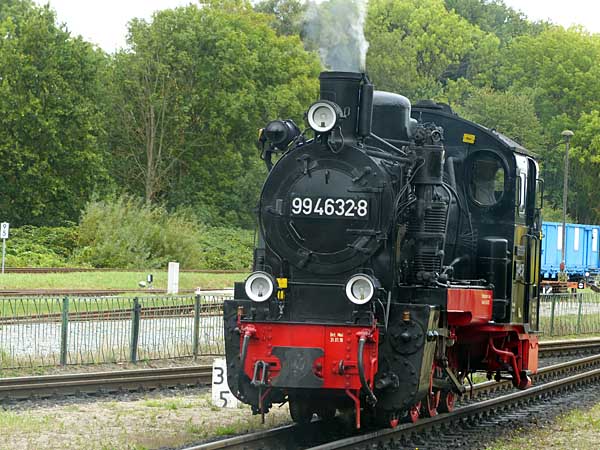 99 4632 im Bahnhof Putbus