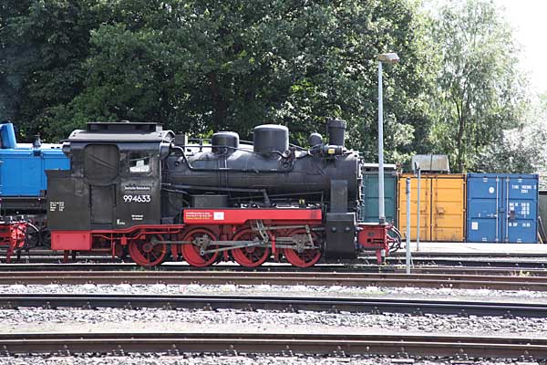 99 4633 im Bahnhof Putbus