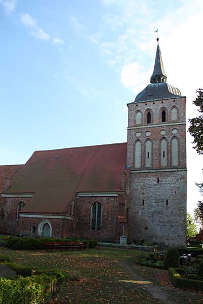 Trent - Backsteinkirche