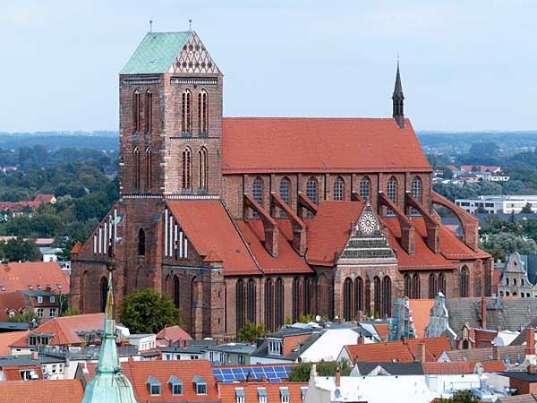 Blick zur Kirche St. Nikolai